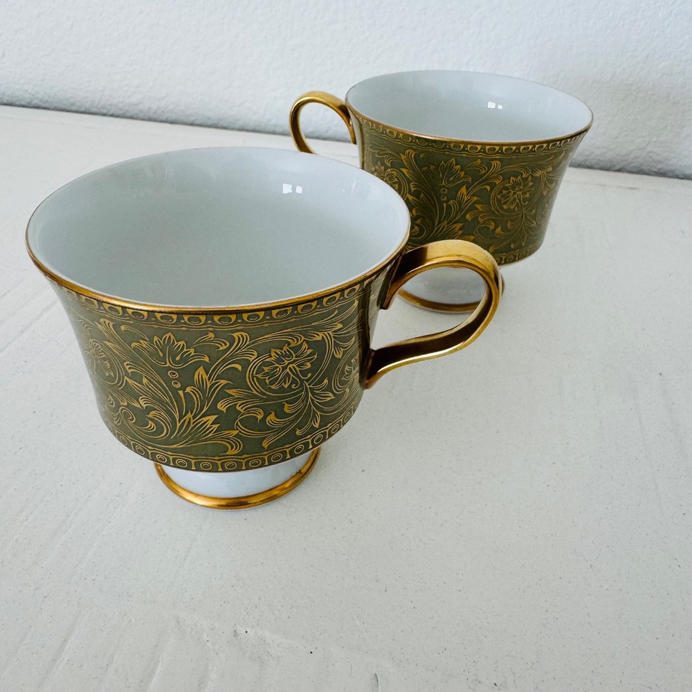 Sago china Japan  Versailles 3632 green gold filigree tea cups